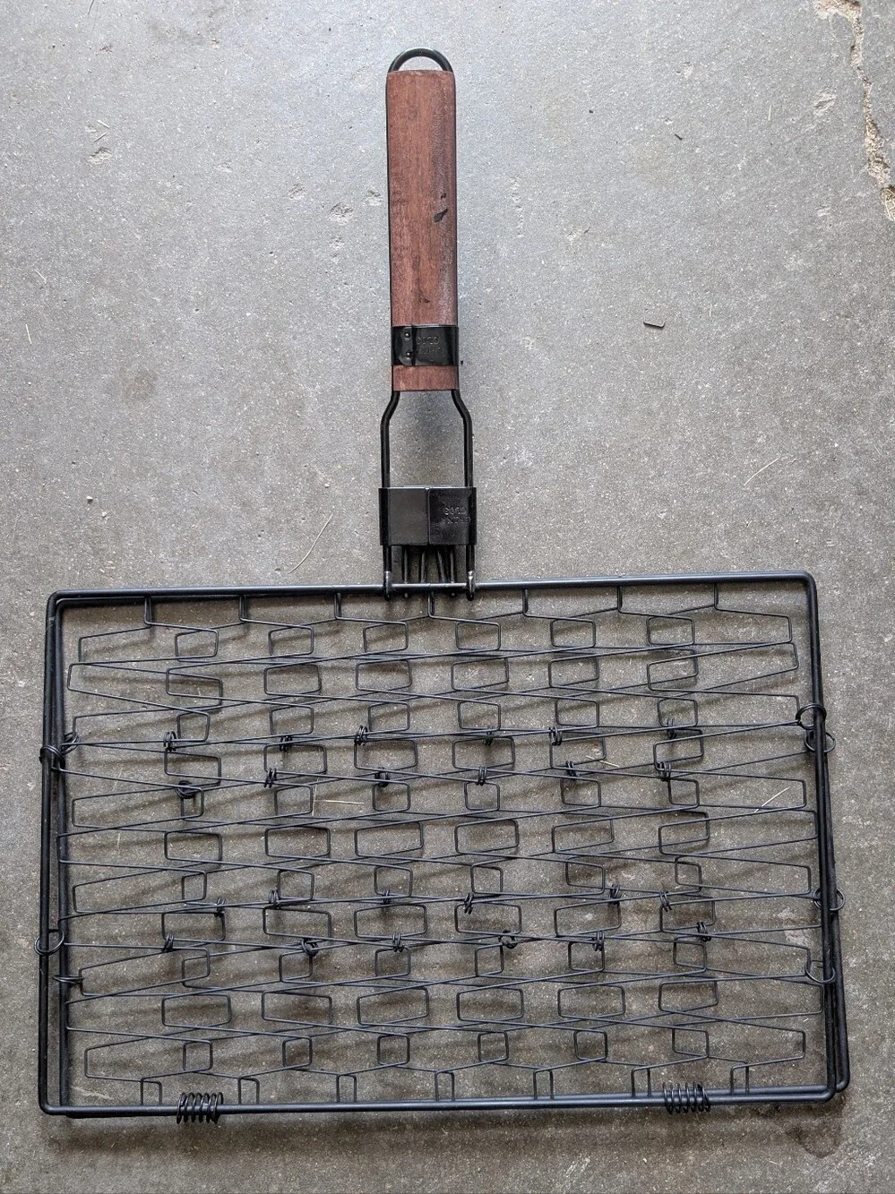 NWOT Wire Grill Basket